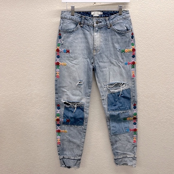 Miss Me Vintage Patchwork Cropped Frayed Boyfriend Jeans 25 Embroidered - Picture 5 of 12